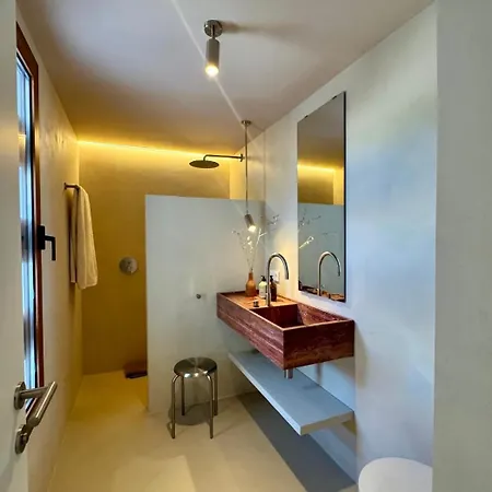 New Mediterranean With Heated Pool ポレンサ