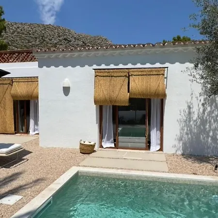 New Mediterranean With Heated Pool Pollença
