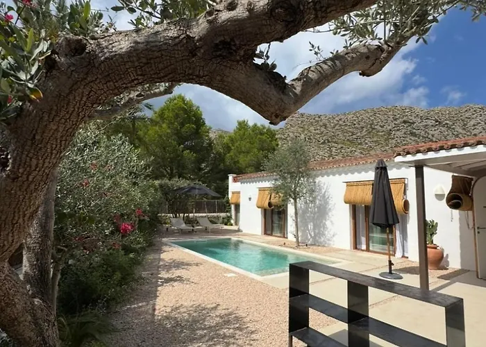 ヴィラ New Mediterranean With Heated Pool *