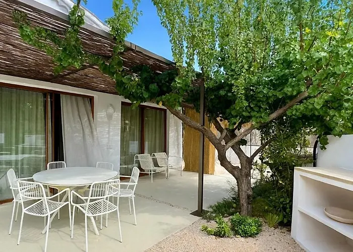 ヴィラ New Mediterranean With Heated Pool