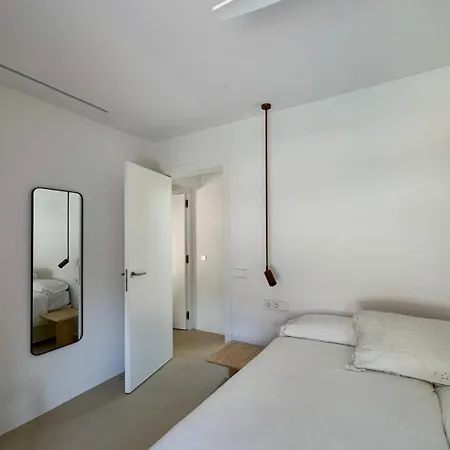 New Mediterranean With Heated Pool Вилла *
