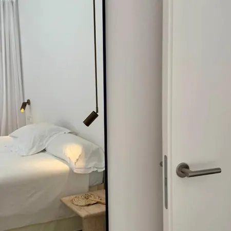 Villa Mediterranean With Heated Pool